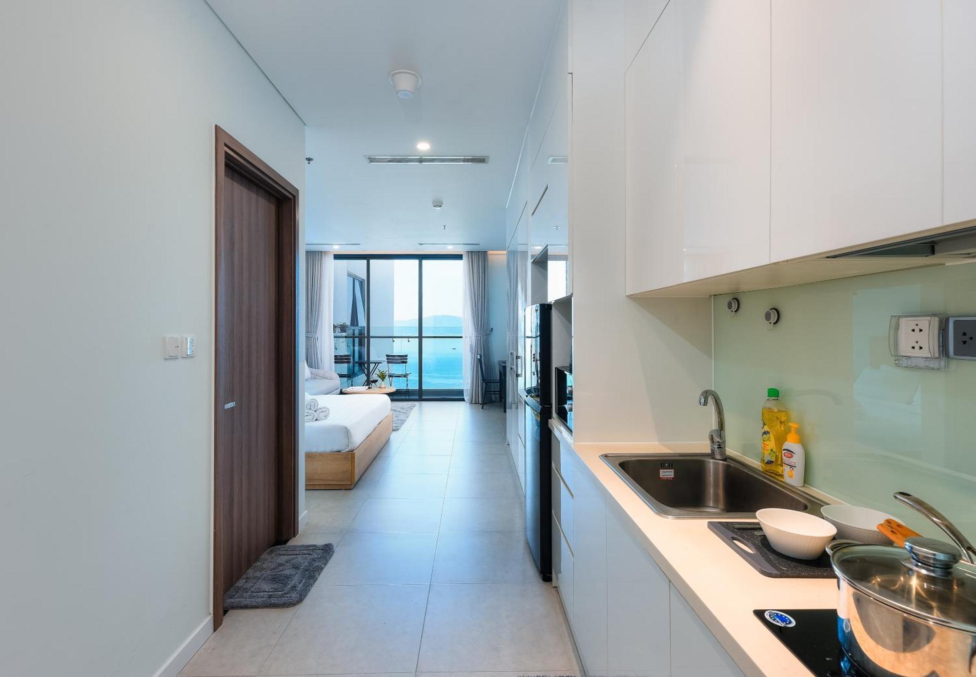 S Lux Scenia Bay Апартаменты *